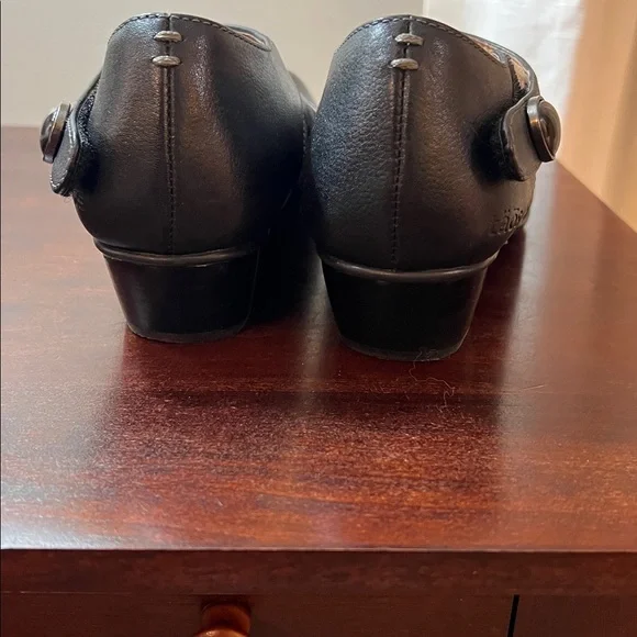 Taos Black Leather Mary Jane Flats - Picture 2 of 8